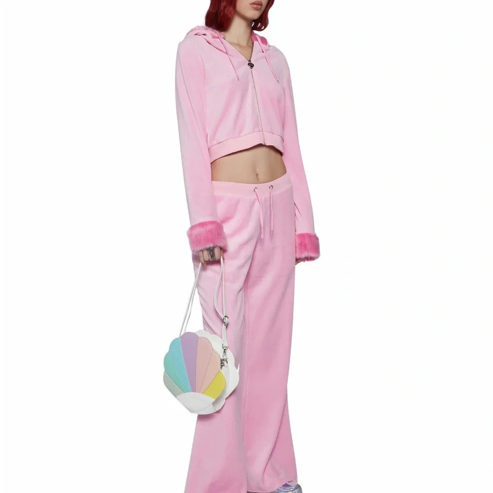 Sugar Thrillz Crossbody Bag Pastel Shell-Shaped - Picture 7 of 8